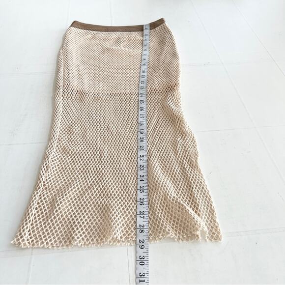 Elegant Cream Tank Top & Midi Skirt Set - Picture 12 of 14